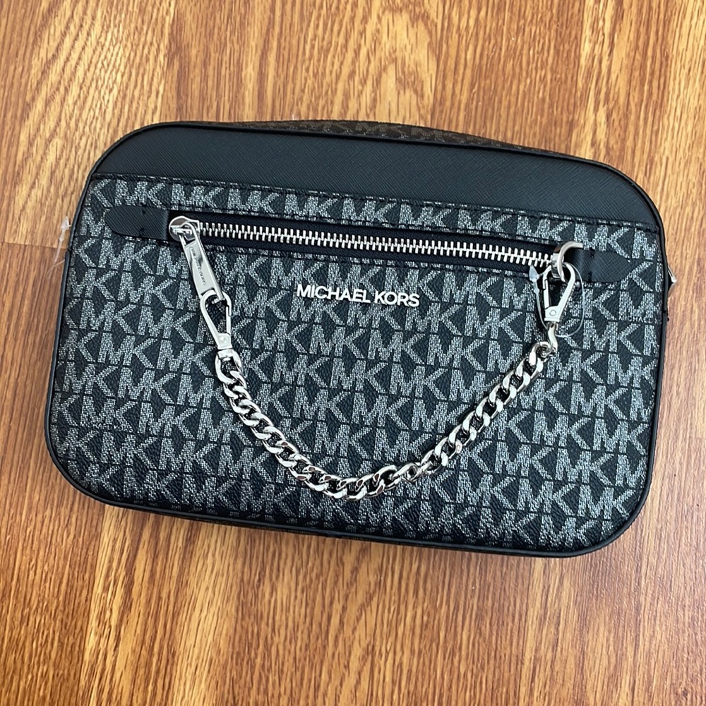 Michael Kors cross body